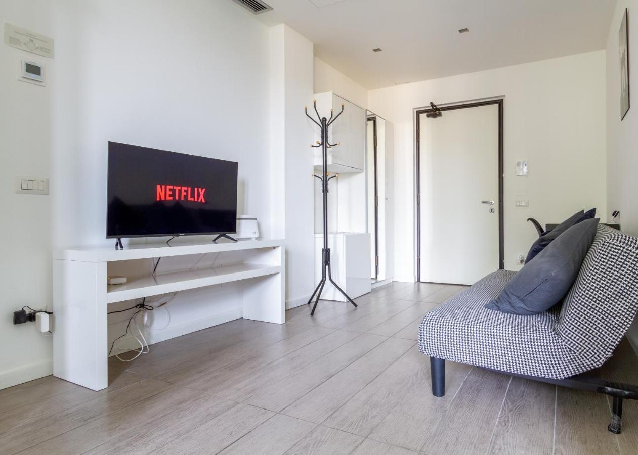 Lux Apartment Milano Metro M2 Exterior photo